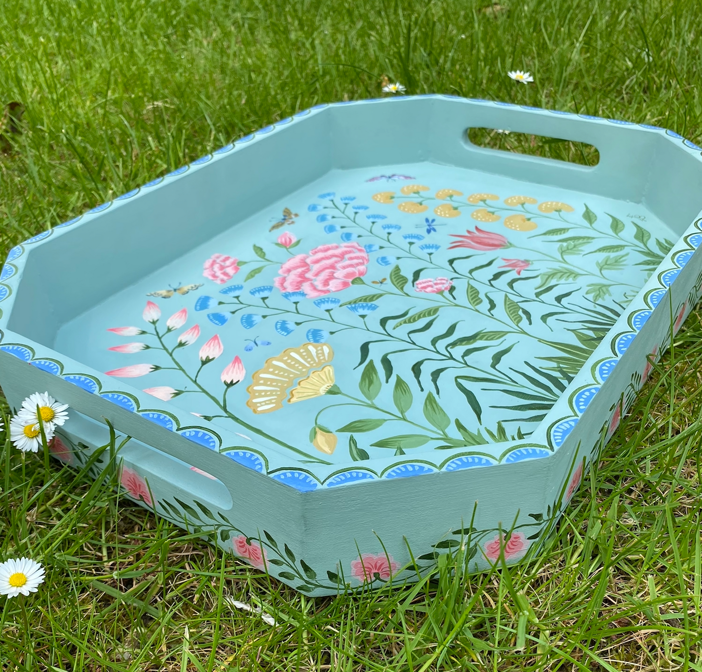 Hand-painted wooden tray - Mughal flowers
