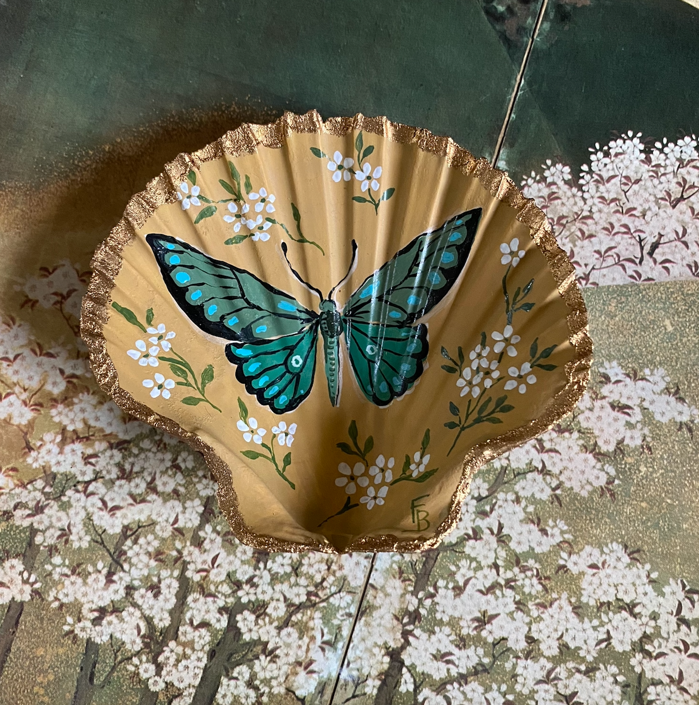 Hand-painted Scallop shell - Butterfly