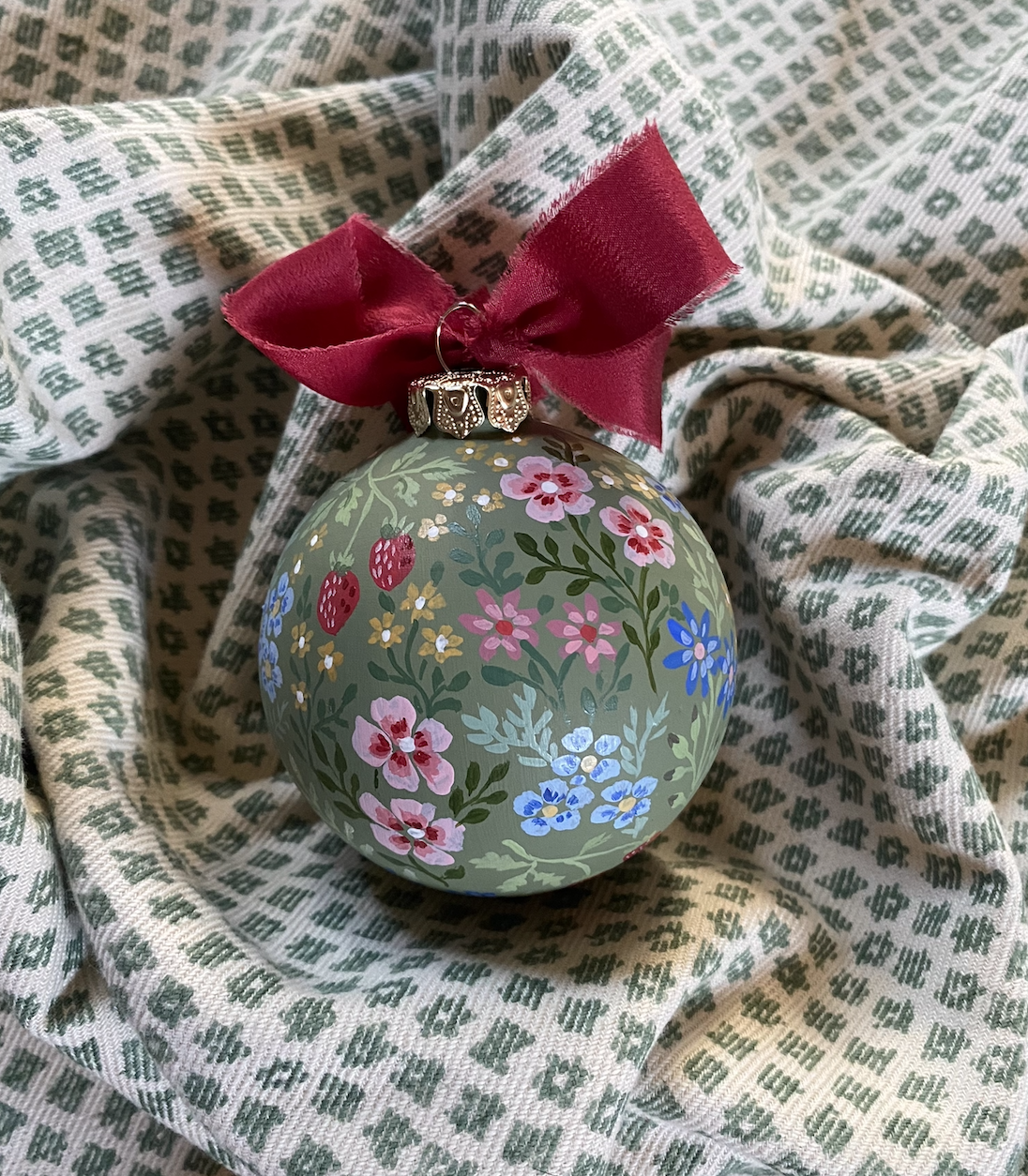 Christmas Ornament - Strawberry fields