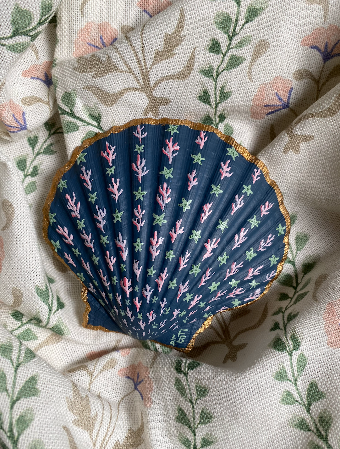 Handpainted Scallop Shell - Seahorses