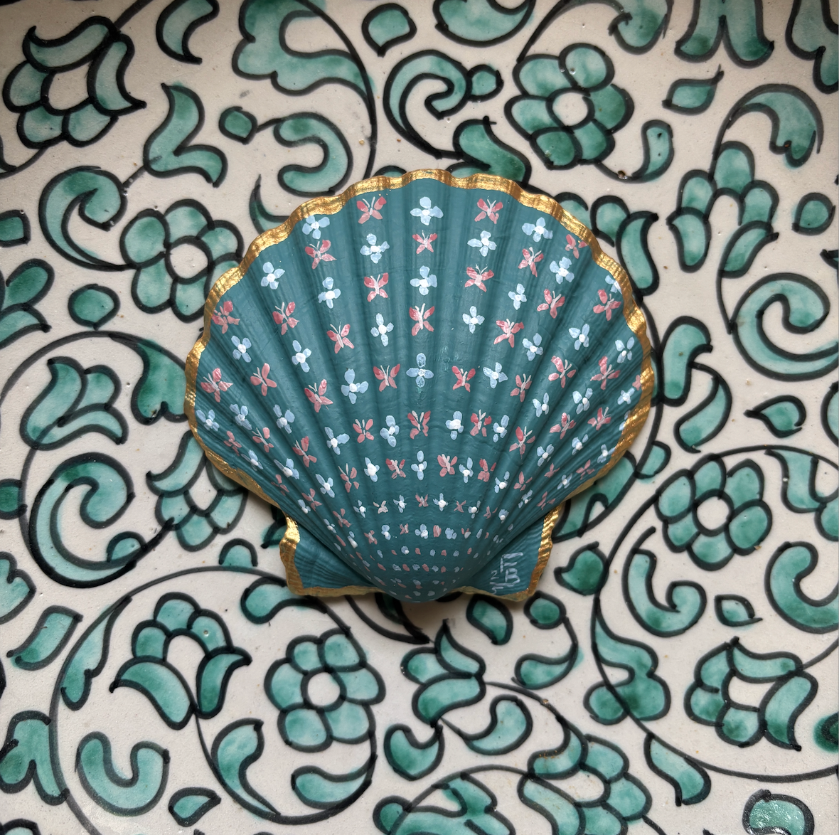 Scallop Shell - Hydrangea