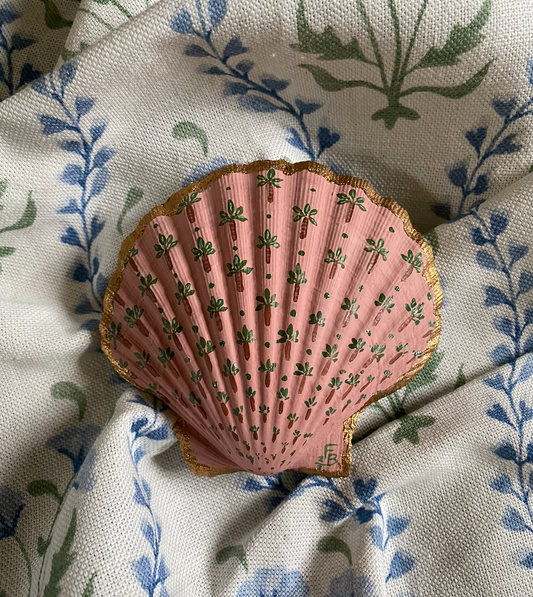 Hand-painted Scallop shell - Palm tree