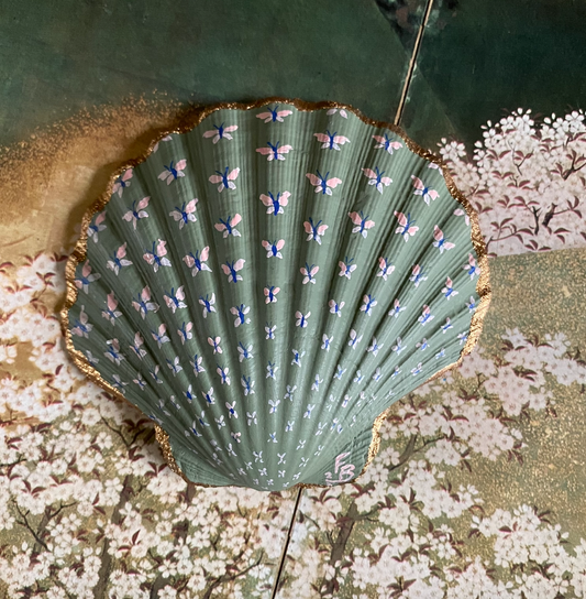 Hand-painted Scallop shell - Butterfly