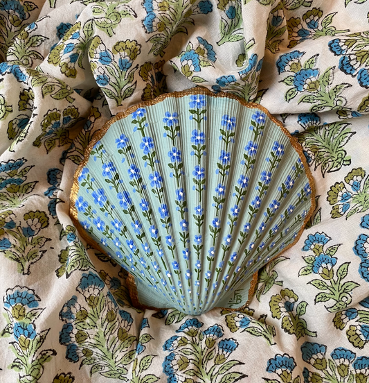 Hand-painted Scallop shell - Blue Butterfly