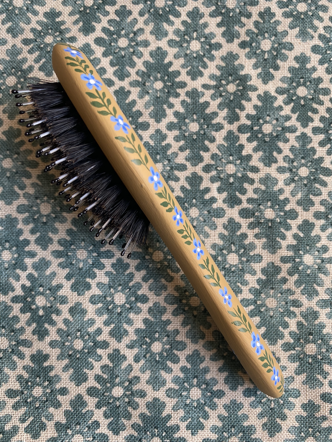 Small hairbrush - Yellow with blue flowers
