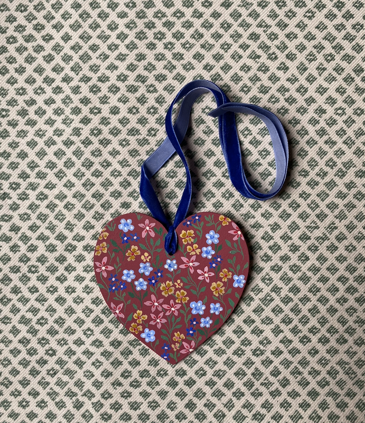 Wooden heart gift tag - Meadow flowers