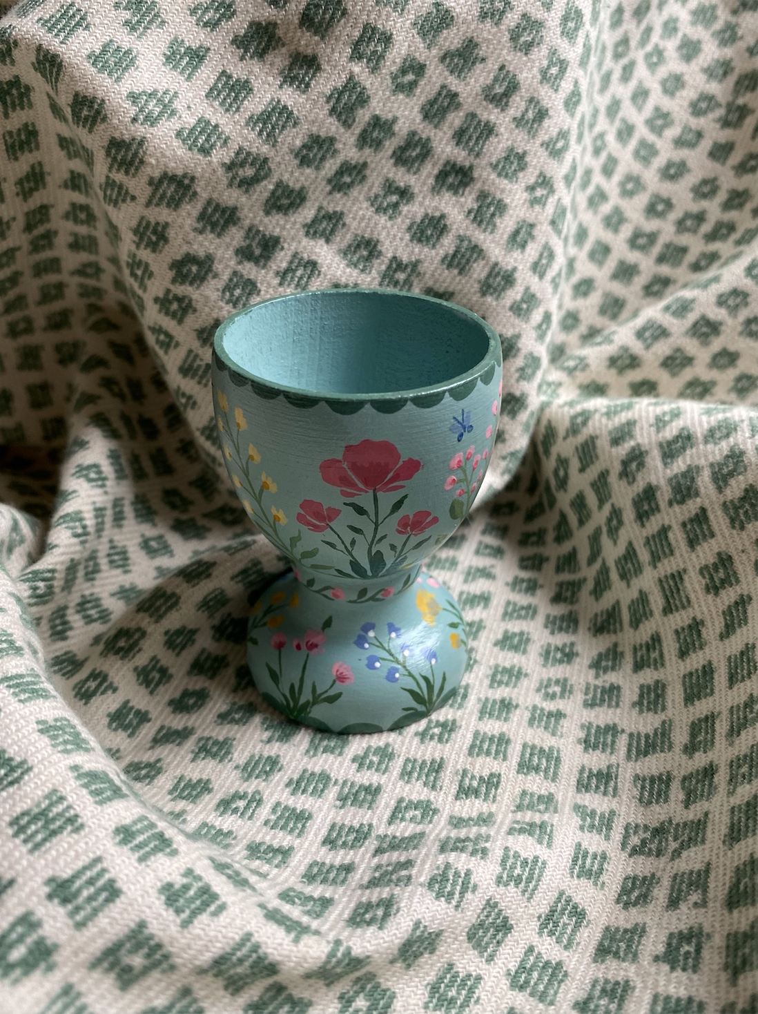 Hand-painted Egg cup - Mughal Flowers