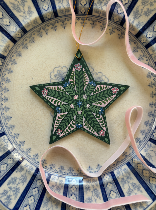 Star ornament/gift tag - Forest green