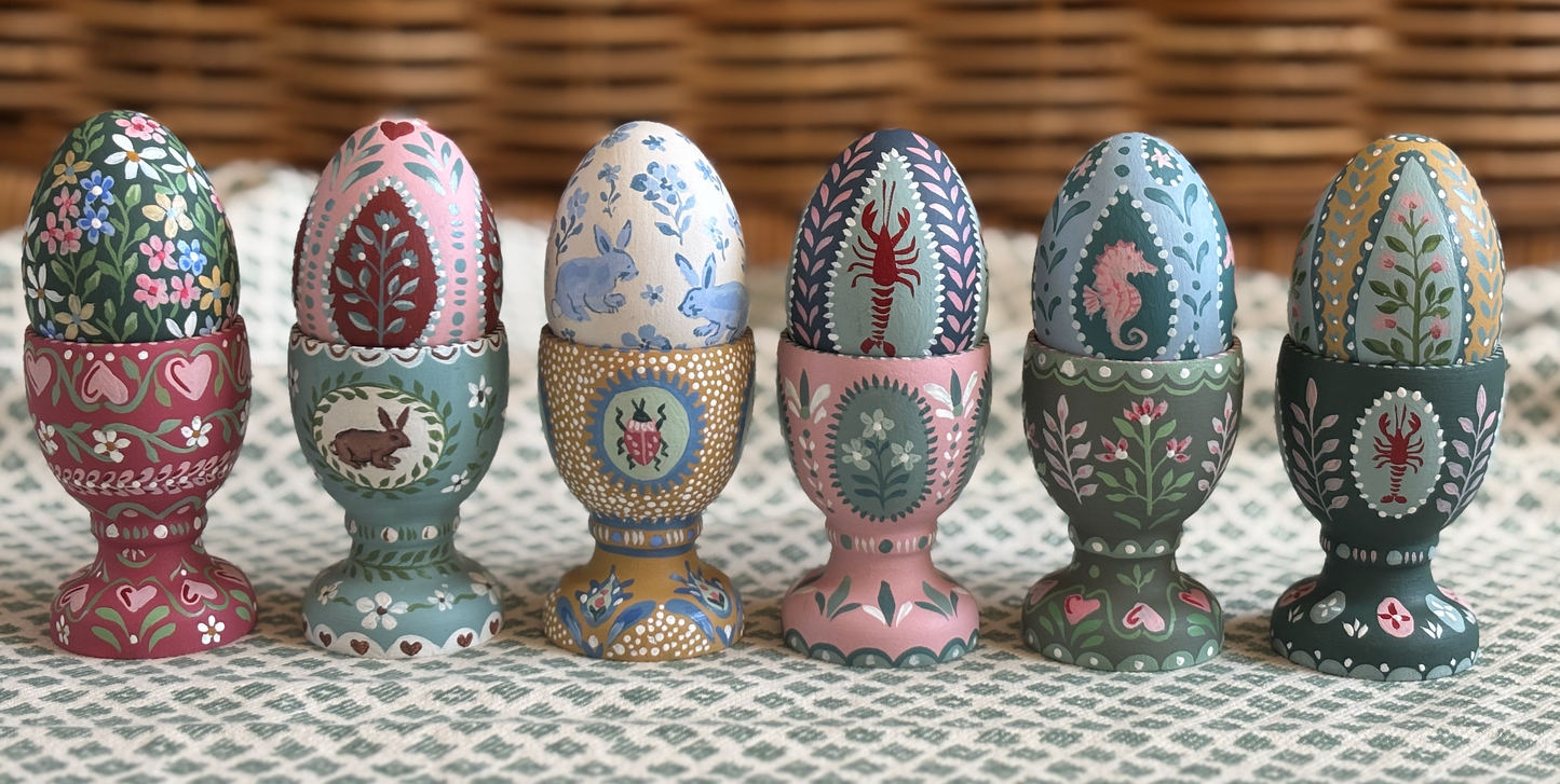 Hand-painted decorative egg - Hearts and flowers