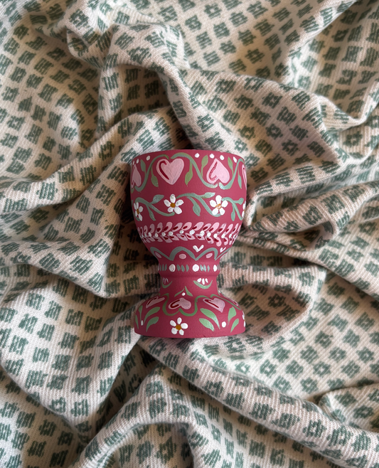Hand-painted egg cup - Pink hearts