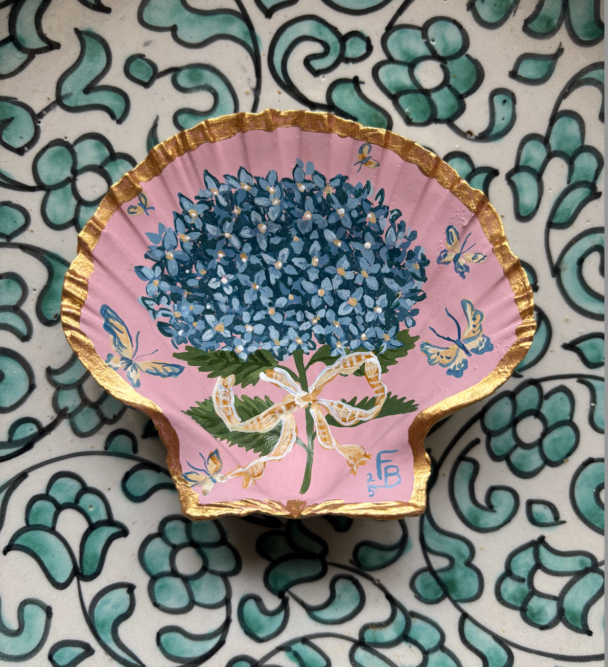 Scallop Shell - Hydrangea