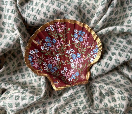 Scallop Shell - Floral Meadow