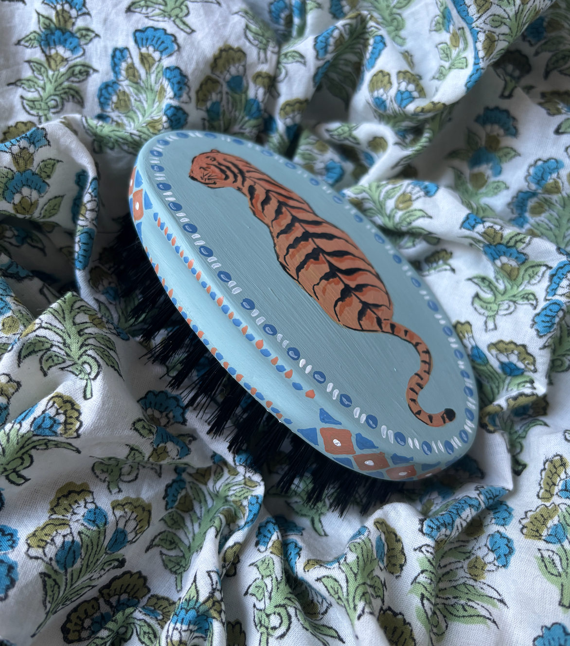 Boys Tiger Hairbrush