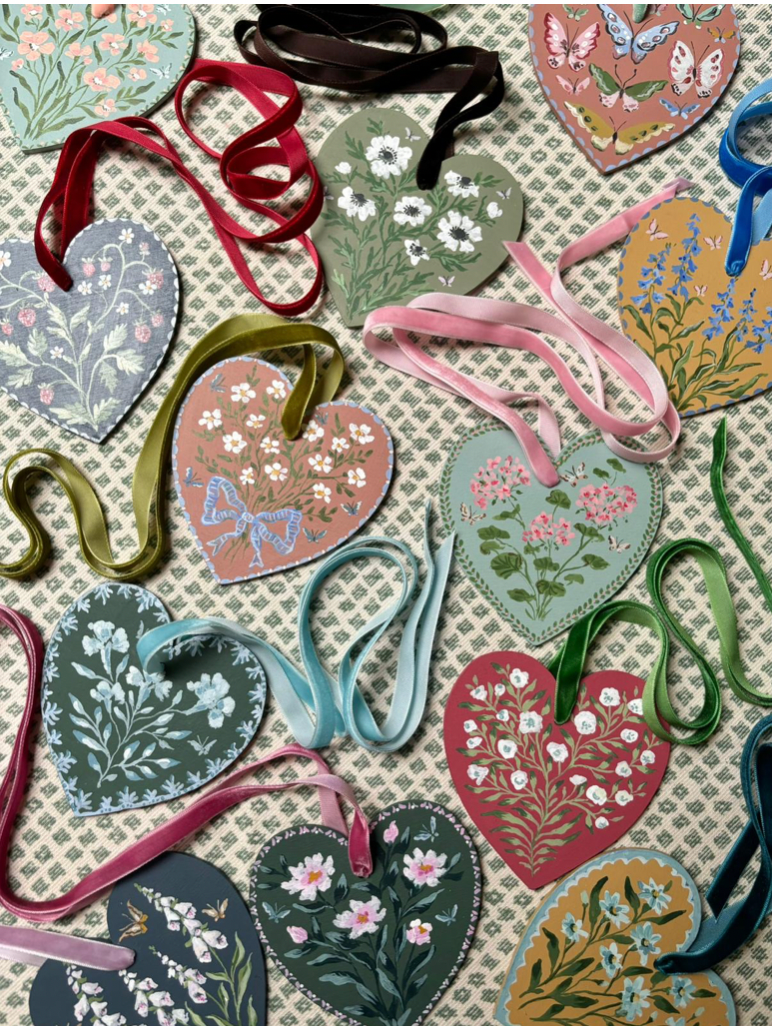 Wooden heart - Red Snowberry