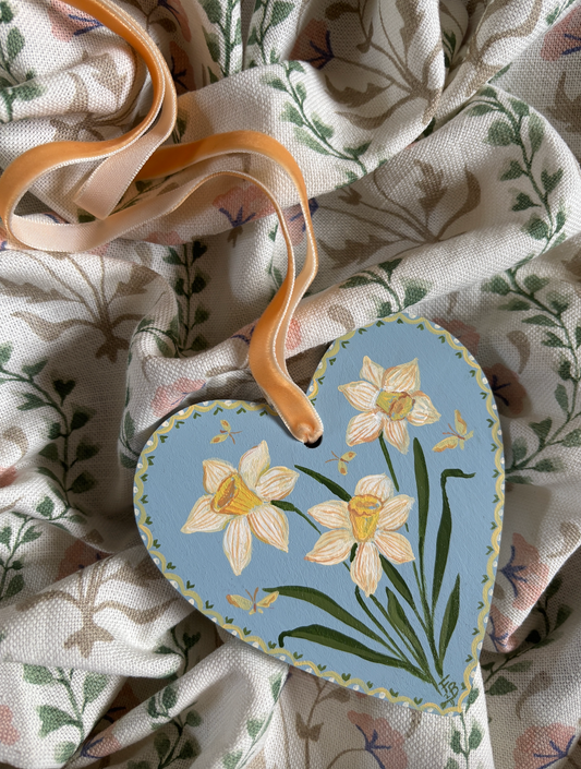 Wooden Heart - Daffodils