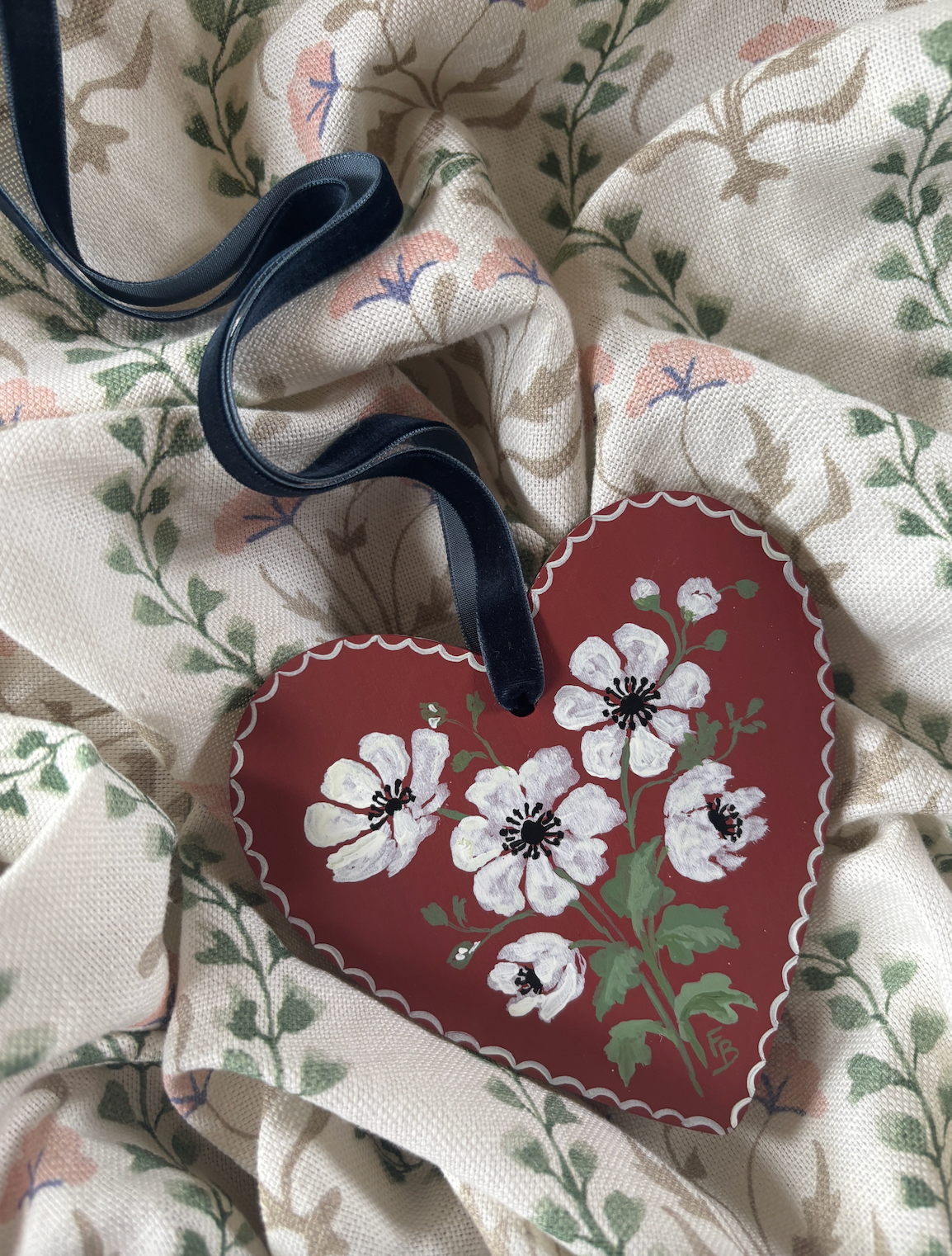 Wooden Heart - Anemones