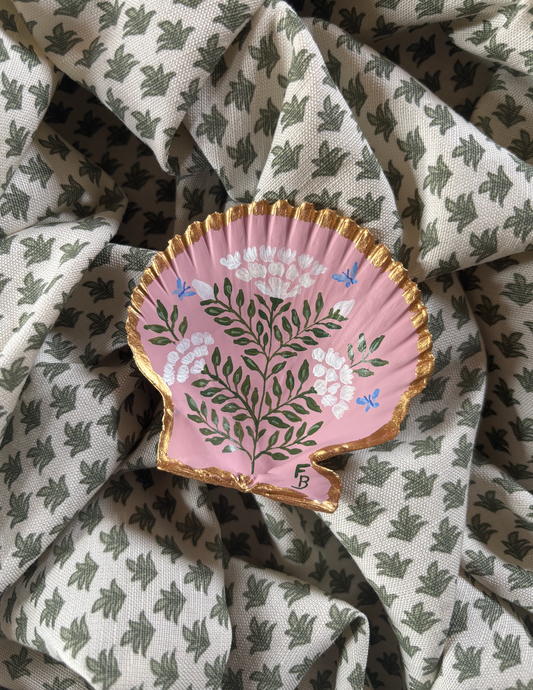 Small hand-painted scallop shell - Indian Flower