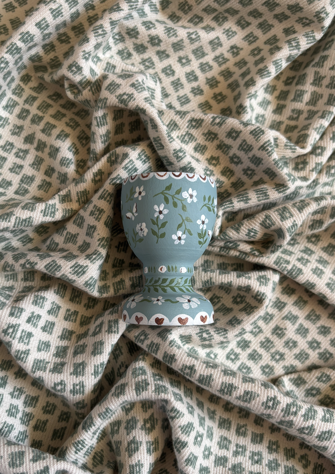 Hand-painted egg cup - Brown bunny